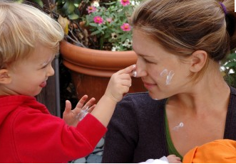 Sunscreen Tips for Parents